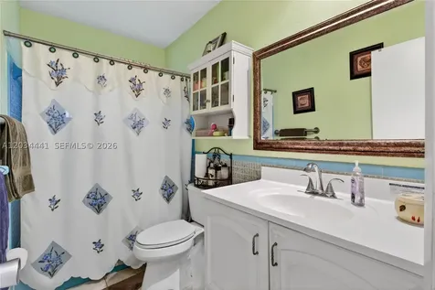 4271 NW 49th Terrace Lauderdale Lakes FL 33319