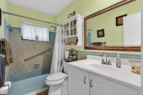 4271 NW 49th Terrace Lauderdale Lakes FL 33319