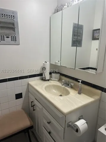 4271 NW 49th Terrace Lauderdale Lakes FL 33319