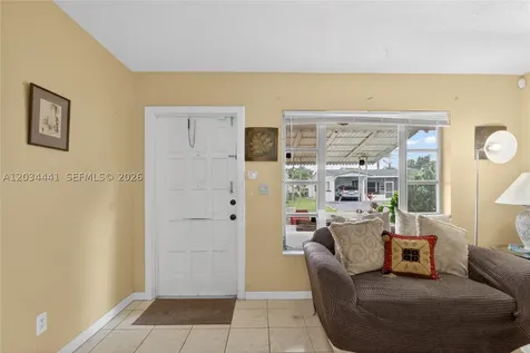 4271 NW 49th Terrace Lauderdale Lakes FL 33319
