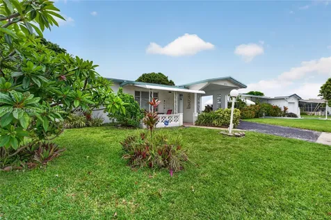 4271 NW 49th Terrace Lauderdale Lakes FL 33319