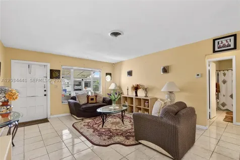 4271 NW 49th Terrace Lauderdale Lakes FL 33319