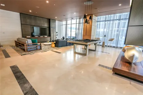 45 SW 9th Street Miami FL 33130