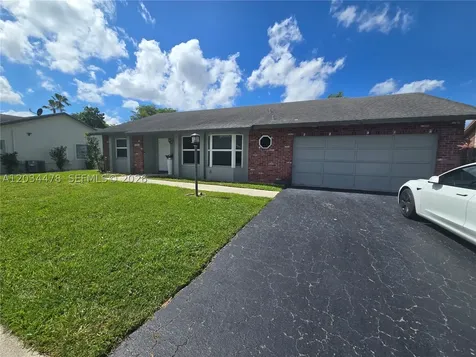 7921 NW 4th Street Plantation FL 33324