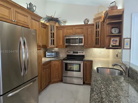 7921 NW 4th Street Plantation FL 33324