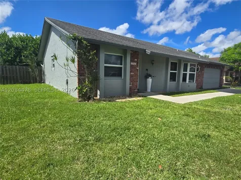 7921 NW 4th Street Plantation FL 33324