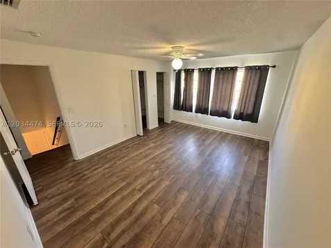 15460 SW 82nd Lane Miami FL 33193