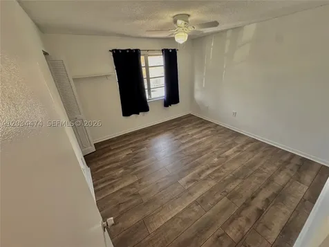 15460 SW 82nd Lane Miami FL 33193