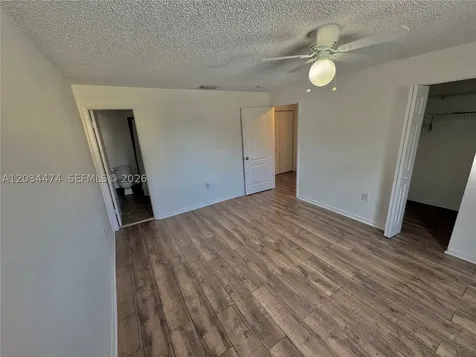 15460 SW 82nd Lane Miami FL 33193