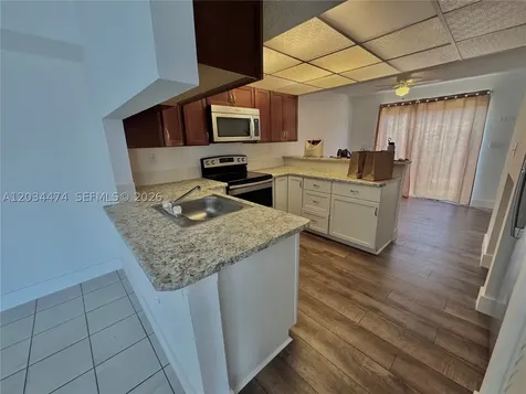 15460 SW 82nd Lane Miami FL 33193