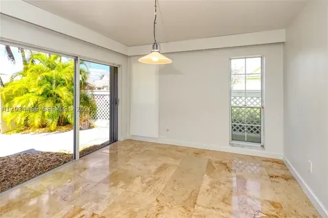 4761 NW 98th Place Doral FL 33178