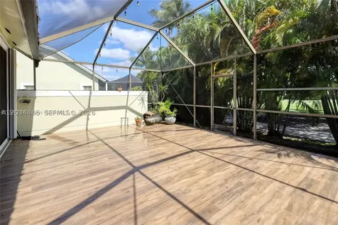 4761 NW 98th Place Doral FL 33178