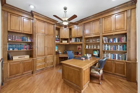 929 Gulfstream Court Weston FL 33327