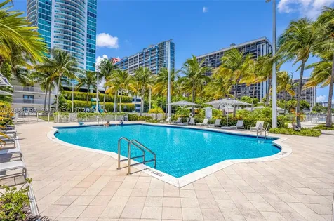 2101 Brickell Avenue Miami FL 33129