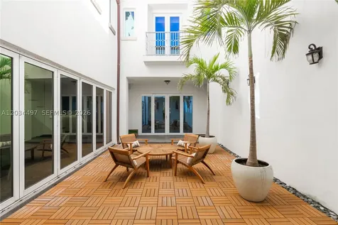 533 Anastasia Avenue Coral Gables FL 33134