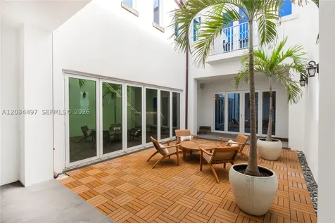 533 Anastasia Avenue Coral Gables FL 33134