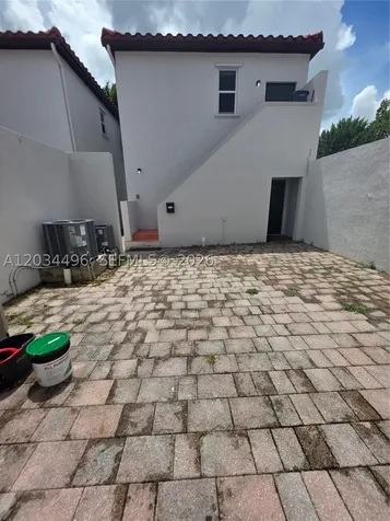 9424 SW 171st Place Miami FL 33196