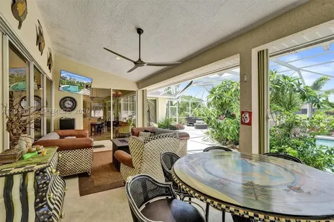 470 NE Cornwall Port St. Lucie FL 34983