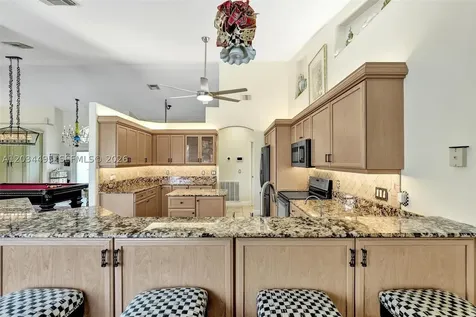470 NE Cornwall Port St. Lucie FL 34983