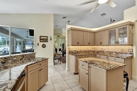 470 NE Cornwall Port St. Lucie FL 34983