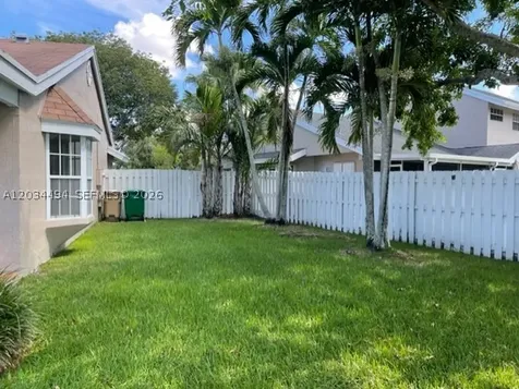 11160 SW 11th Place Davie FL 33324