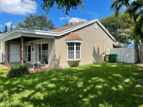 11160 SW 11th Place Davie FL 33324