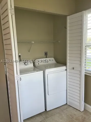 11160 SW 11th Place Davie FL 33324