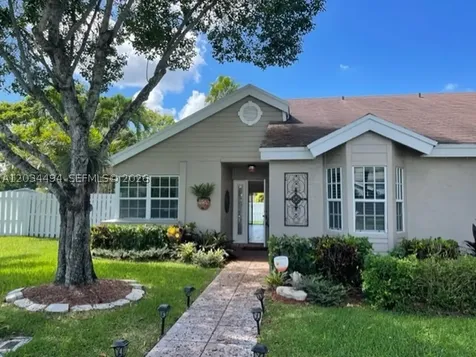 11160 SW 11th Place Davie FL 33324