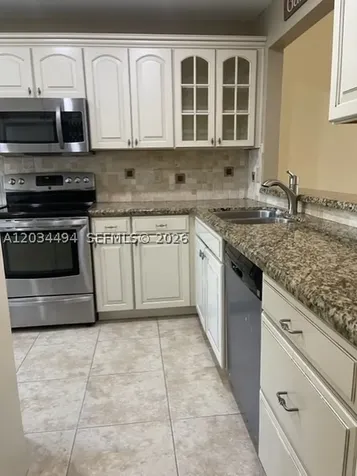 11160 SW 11th Place Davie FL 33324