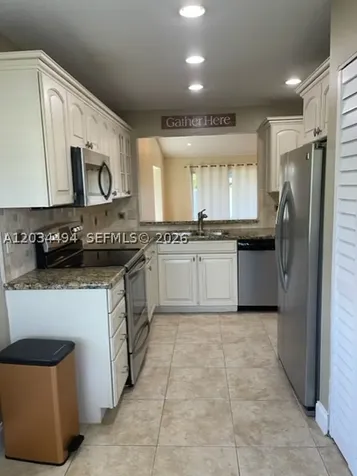 11160 SW 11th Place Davie FL 33324