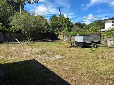 1513 SW Apricot Road Port St. Lucie FL 34953