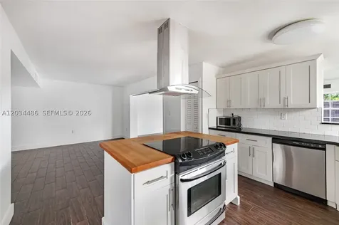 6768 SW 104th Avenue Miami FL 33173