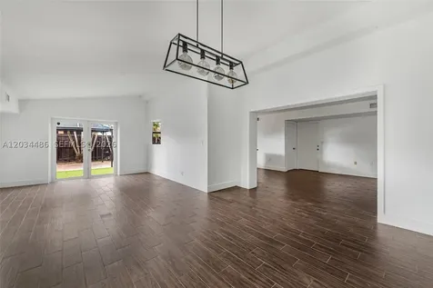 6768 SW 104th Avenue Miami FL 33173