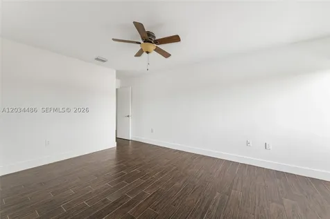 6768 SW 104th Avenue Miami FL 33173