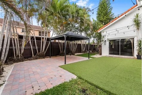 6768 SW 104th Avenue Miami FL 33173