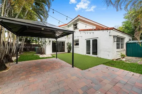 6768 SW 104th Avenue Miami FL 33173