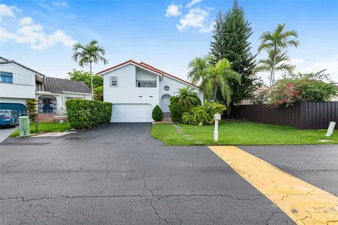 6768 SW 104th Avenue Miami FL 33173