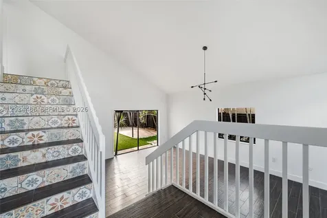 6768 SW 104th Avenue Miami FL 33173