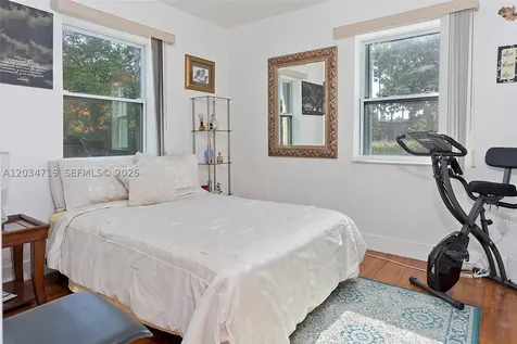 6801 SW 27th Street Miami FL 33155