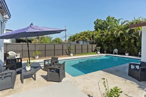 6801 SW 27th Street Miami FL 33155