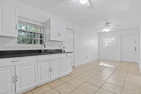 6801 SW 27th Street Miami FL 33155