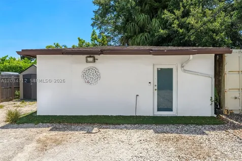 520 NW 104th Street Miami FL 33150
