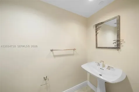 6000 Island Boulevard Aventura FL 33160