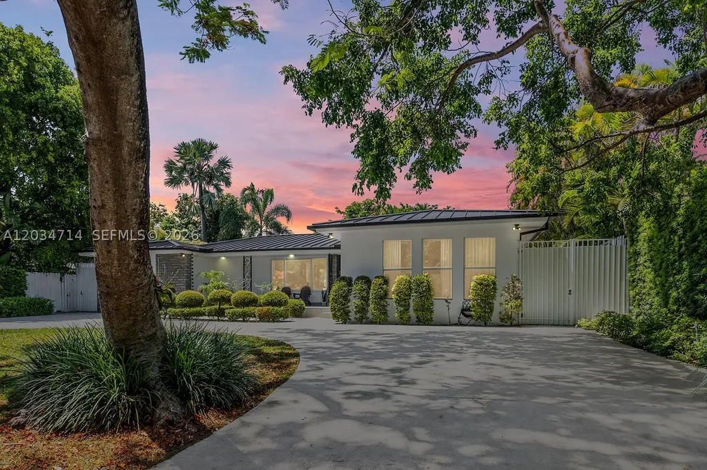533 NE 52 Terrace Miami FL 33137