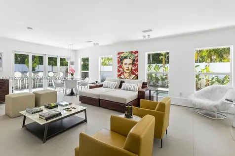 533 NE 52 Terrace Miami FL 33137