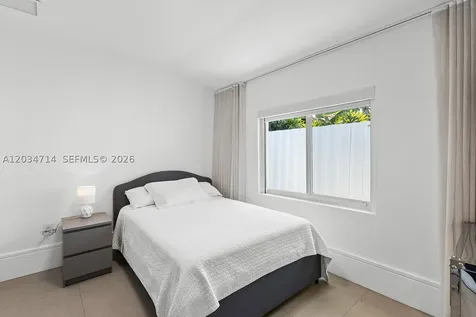 533 NE 52 Terrace Miami FL 33137
