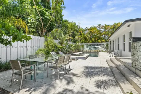 533 NE 52 Terrace Miami FL 33137