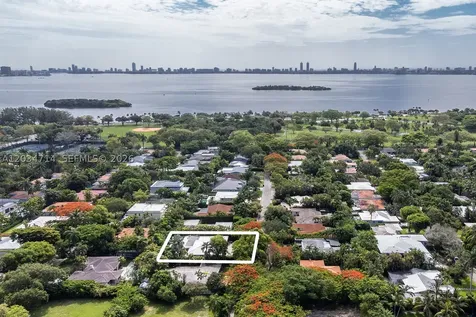 533 NE 52 Terrace Miami FL 33137