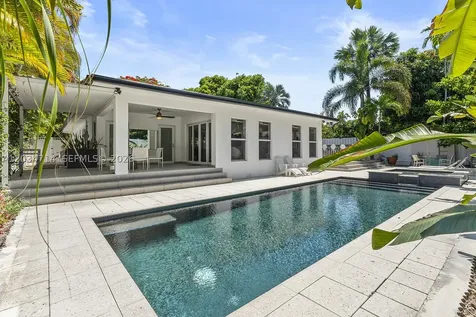 533 NE 52 Terrace Miami FL 33137