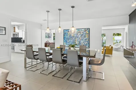 533 NE 52 Terrace Miami FL 33137